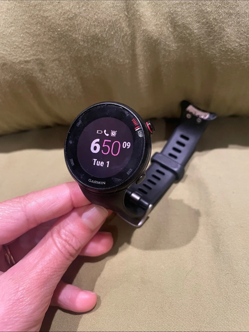 BROKEN STRAP Garmin Forerunner 45S